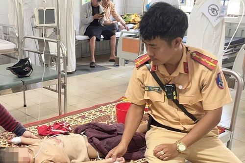 Kịp thời đưa bệnh nhi sốt co giật đi cấp cứu