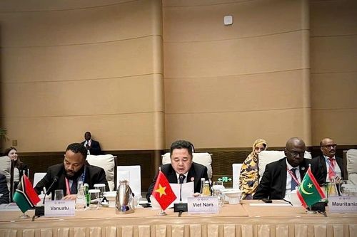 Phó Thống đốc Nguyễn Ngọc Cảnh phát biểu tại Hội nghị Bàn tròn Thống đốc AIIB - Khẳng định tầm nhìn chiến lược và cam kết hợp tác phát triển