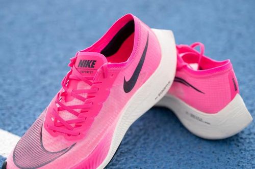 Nike có nguy cơ thiệt hại 1 tỷ USD vì chính sách thuế của ông Trump