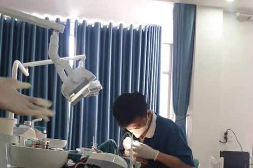 Quảng Bình: Nhiều cơ sở nha khoa không phép đóng cửa đối phó, lén lút hoạt động trở lại