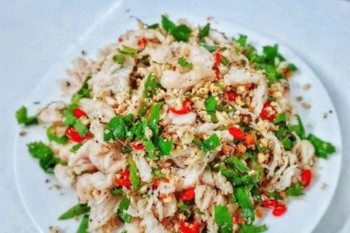 Về Quảng Bình thưởng thức cá nghéo bao tử hiếm lạ