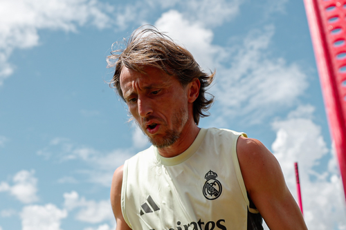 Modric - chiến binh tuổi 40