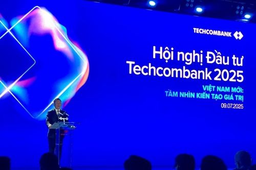 'Tăng trưởng 10% là khả thi nếu Việt Nam chuyển dịch sang lĩnh vực giá trị cao'