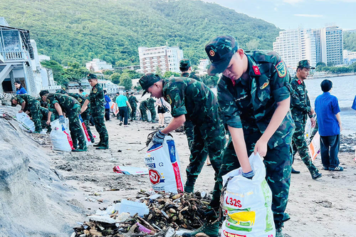 Ban chỉ huy Phòng thủ khu vực 5 (Bộ tư lệnh TP Hồ Chí Minh): Chung tay làm sạch môi trường biển