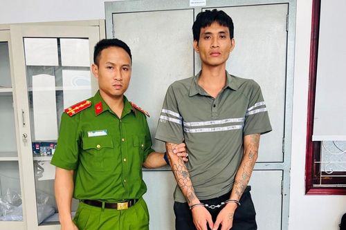 Dừng xe gần khu di tích, nam thanh niên bị phát hiện mang theo ma túy đá