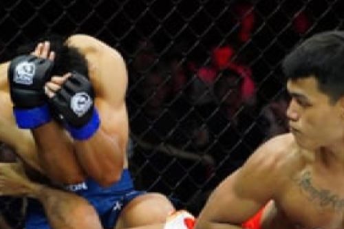 Lãnh đòn cực hiểm, võ sĩ Việt chấn thương nặng