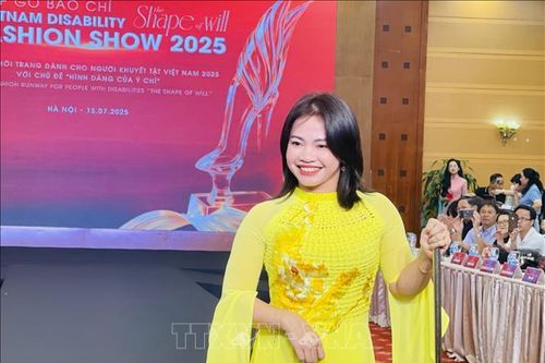 Lần đầu tiên tổ chức chương trình thời trang chuyên biệt dành cho người khuyết tật