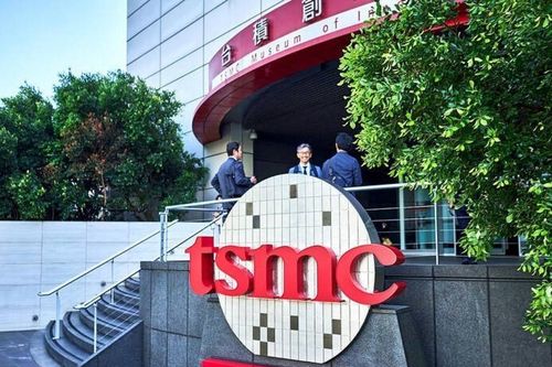 TSMC dự báo lãi cao nhất lịch sử nhưng rủi ro vẫn 'rình rập'