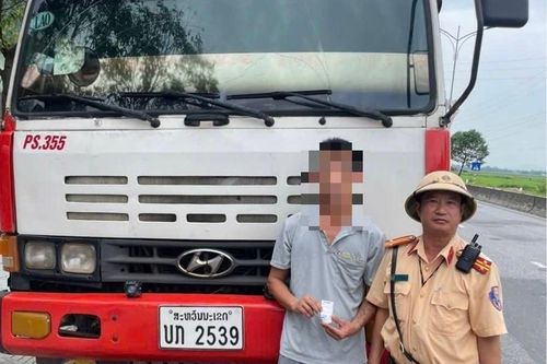 Xử phạt tài xế dương tính với ma túy ở Hà Tĩnh