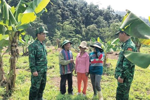 Gắn bó tình đoàn kết quân - dân