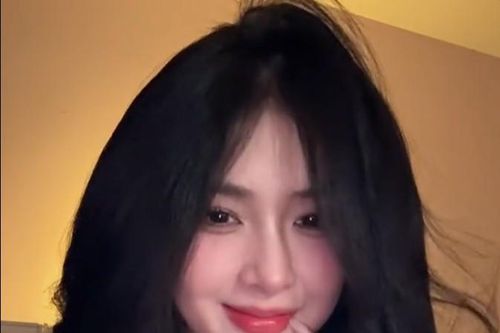 Quỳnh Alee diễn nét 'nũng nịu', netizen chú ý điểm này