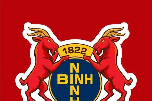Logo bóng đá không phải là cỗ máy thời gian