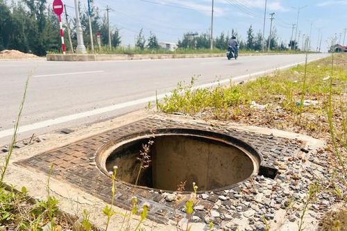 Điều tra vụ mất gần 200 nắp hố ga trên tuyến đường 210 tỷ đồng ở Quảng Trị