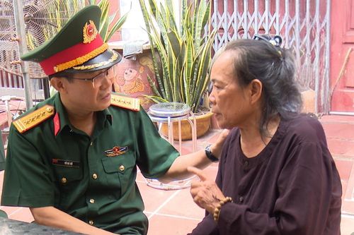 Quân khu 1 thăm, hỗ trợ gia đình nạn nhân vụ lật tàu du lịch tại Quảng Ninh
