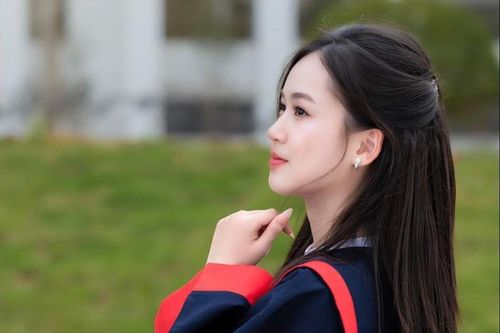 Nữ sinh Phú Thọ tiết lộ bí quyết đạt ba điểm 10 thi tốt nghiệp THPT