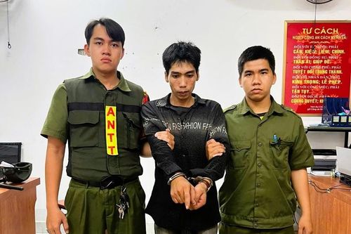 Phát hiện tổ tuần tra, hai tên trộm hoảng loạn vứt xe tháo chạy
