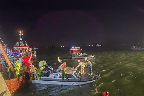 Prudential Việt Nam kêu gọi hỗ trợ xác minh khách hàng trong vụ lật tàu tại Quảng Ninh