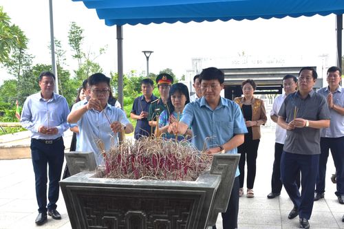 Trọn vẹn đạo lý 'Uống nước nhớ nguồn'