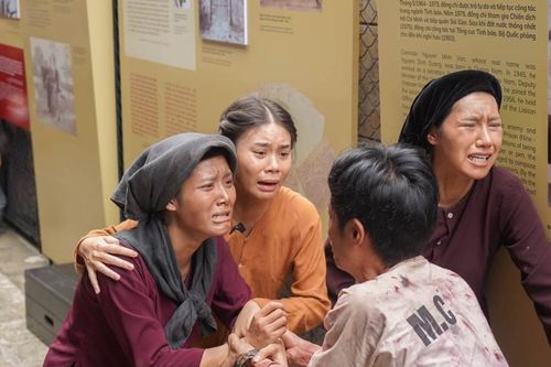 'Bút sắc, lòng son' truyền lửa cách mạng