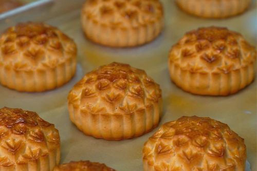 Bánh trung thu mở bán sớm 3 tháng