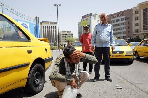 Nắng nóng lên tới 50 độ C, Iran đối mặt khủng hoảng nước