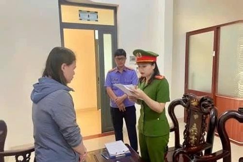 Bắt Giám đốc Trung tâm môi trường vì làm giả hơn 1.000 phiếu quan trắc