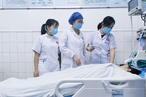 Thiếu nữ suýt chết vì chỉ ăn rau, uống thuốc nhuận tràng để vừa váy sinh nhật