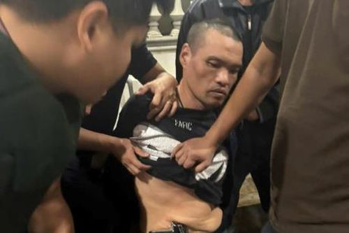 Bắt đối tượng cướp mang theo vũ khí lẩn trốn tại khu vực biên giới