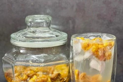 Chỉ 3 bước đơn giản có ngay nước quất hồng bì mật ong ngon, mát gan, giảm ho