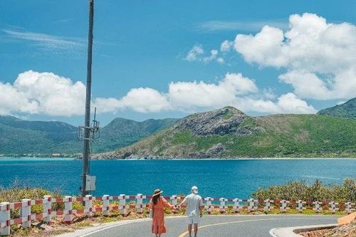 Cung đường 7 km khiến du khách 'phải lòng' ngay khi đặt chân đến Côn Đảo
