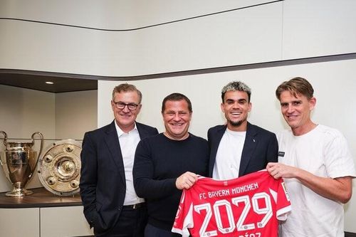 Chính thức! Luis Diaz ra mắt Bayern Munich