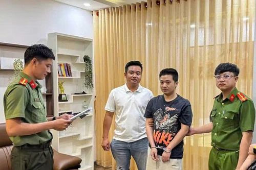 Đối tượng người nước ngoài trốn truy nã đỏ 4 năm bị bắt tại Khánh Hòa