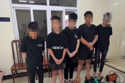 Giật mình nhóm thiếu niên tụ tập, tự chế hàng chục hung khí để 'giải quyết ân oán'