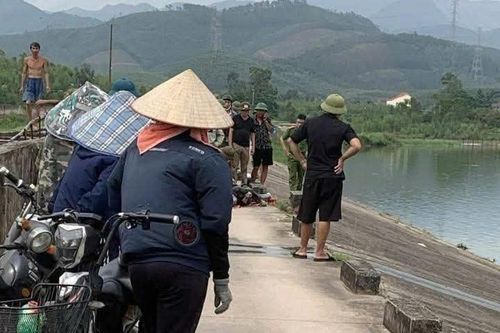 Đang điều tra vụ thầy giáo cấp 3 tử vong dưới hồ