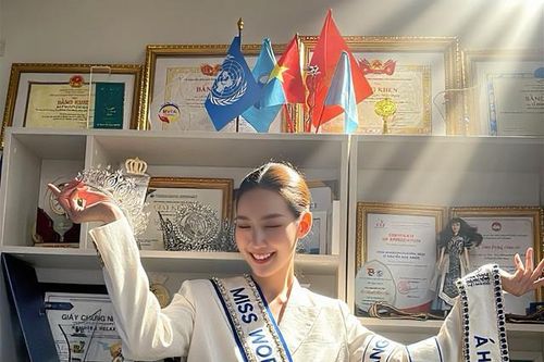 Hoa hậu gốc Cần Thơ khoe 'gia tài' đáng nể ở tuổi 24