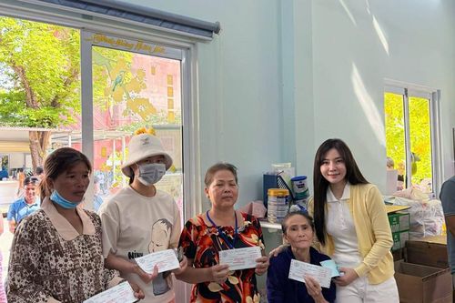 Cô gái ở TPHCM 3 năm liền đóng viện phí cho người lạ gây sốt mạng xã hội