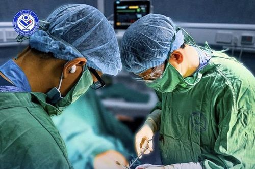 5 lần thai lưu, 2 lần nguy cơ mất tử cung, người mẹ nghẹn ngào đón con khỏe mạnh