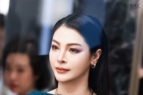 Tài sắc ngôi sao Thái Lan Faye Peraya Malisorn
