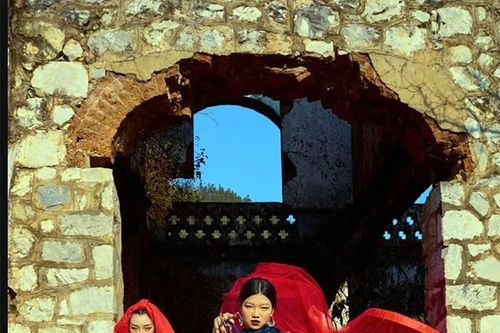 Khi giới trẻ 'khoác áo mới' cho văn hóa truyền thống