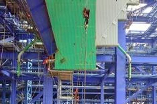Dự án NMNĐ Long Phú 1 lắp đặt khung lò hơi, hoàn thành nhiều hạng mục quan trọng