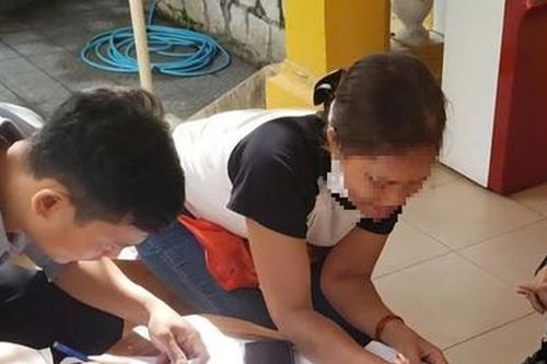 Xử lý quán bún vỉa hè ở Huế bị 'tố' rửa tô chớp nhoáng, mất vệ sinh