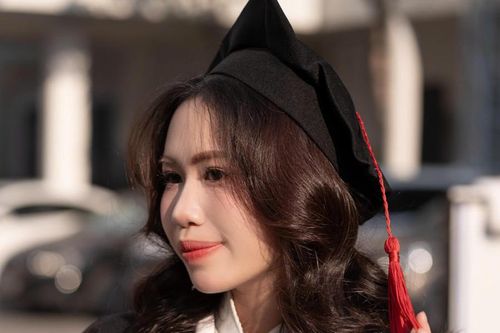 Cách nữ sinh Trường ĐH Luật Hà Nội chinh phục ngôi vị thủ khoa đầu ra