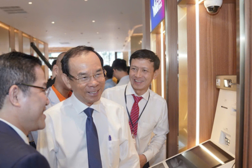 Khánh thành tòa nhà trung tâm tài chính Saigon Marina IFC cao 55 tầng