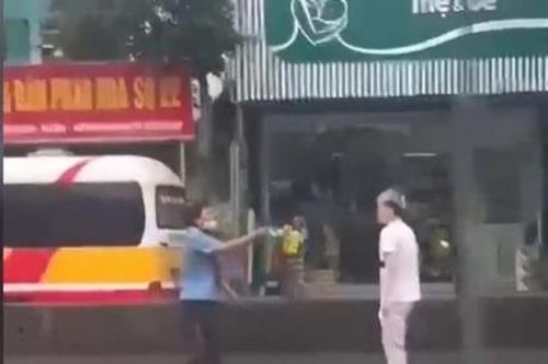 Cơ quan Công an xác minh vụ tài xế xe buýt 'nhái' rượt hành khách trên QL1