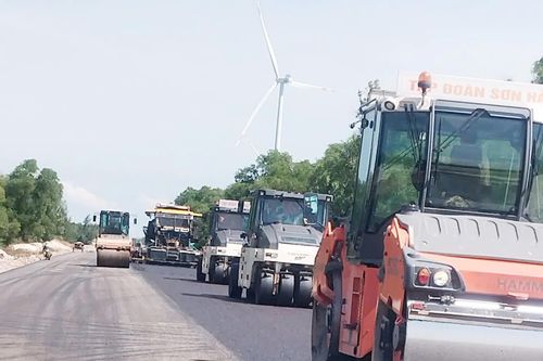Dự án thành phần 1 - Đường ven biển thuộc Dự án Đường ven biển và cầu Nhật Lệ 3: Tổng giá trị xây lắp theo hợp đồng đạt 51,7%