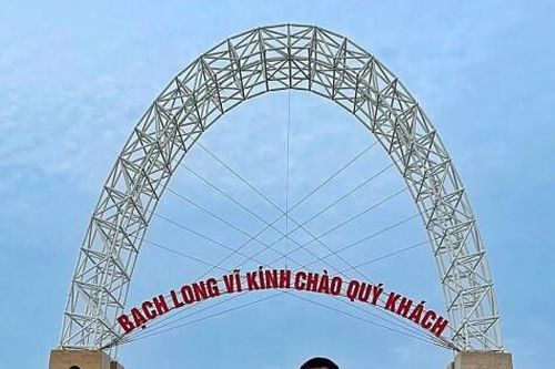 Giàn là nhà, biển cả là quê hương