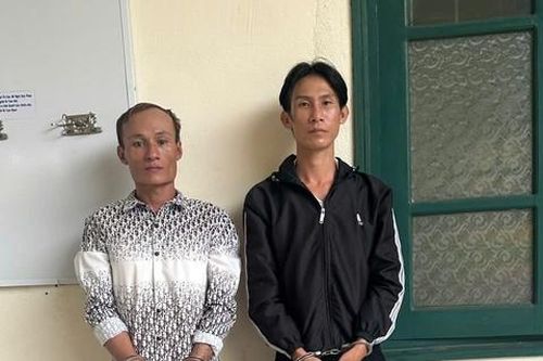 Truy xét nhanh nhóm đối tượng đột nhập từ mái nhà cửa hàng ĐTDĐ trộm gần 200 triệu đồng