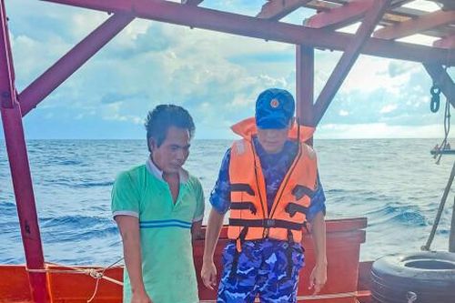 Bắt giữ 3 tàu vận chuyển 115 nghìn lít dầu D.O trái phép