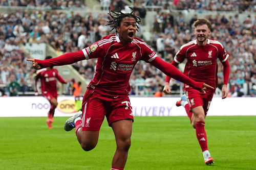 Tin thể thao (26-8): Liverpool thắng kịch tính, Thùy Linh hạ cựu số 1 thế giới