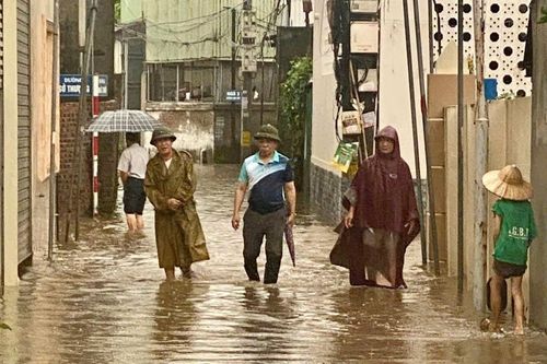 Xã Hồng Vân: Hơn 400ha lúa, rau màu, thủy sản bị ngập úng
